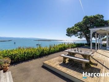 Timeless Elegance with Spectacular Views