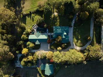 Glen Aros - Two Residences and Income Potential