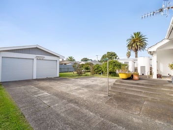 Freehold 3 bedrooms home in Tawhero!