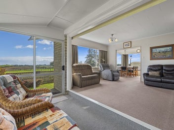 A LIFESTYLE TO LOVE - 3.3HA OF POTENTIAL