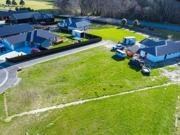 33 Franks Place Outram