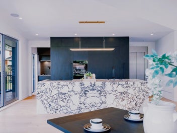 Elevated Coastal Living – New Designer...