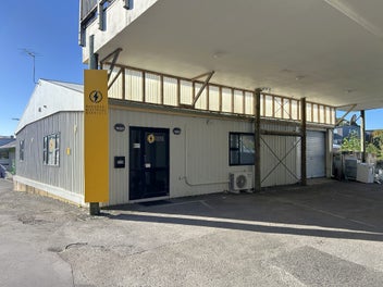 Image 1 of 21
