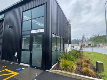 Image 1 of 5