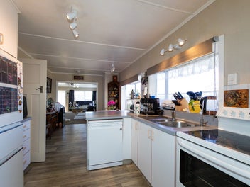 Charming family home with huge garage