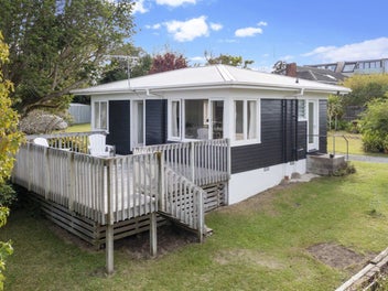 Once-in 85 year opportunity –1528sqm of...