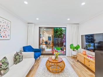Enquiries Over $599K