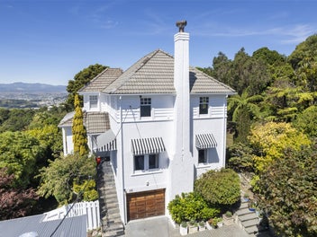 Simply Glorious - BEO $1,600,000