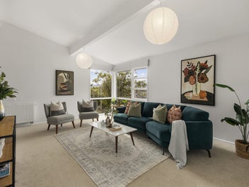 Family Home, Private and Close to Everything