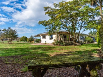 2 Homes. Incredible Lifestyle. Prime Location