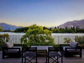Queenstown’s Front Row!