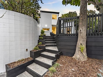 Private & Perfectly Positioned in Parnell