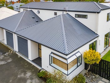 * UNDER OFFER * Sunny, Secure & Superbly Located