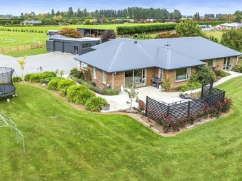 Rural Feel, Townside Ease