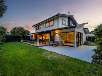 Effortless Luxury in an Unbeatable Location
