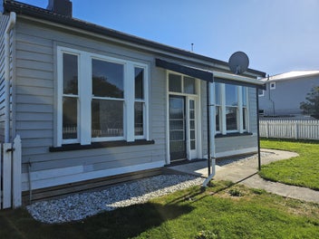Quaint 3 Bed Cottage. Price Reduced