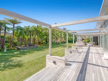 Idyllic Estate on 1744 m2 (more or less)