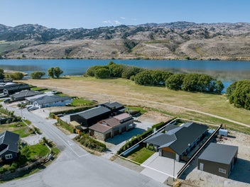 Lakeside Living