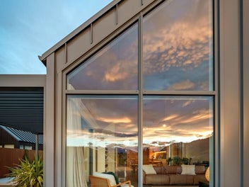 Contemporary Living on Campbell