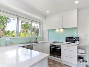 FINAL WEEKEND BEFORE AUCTION!