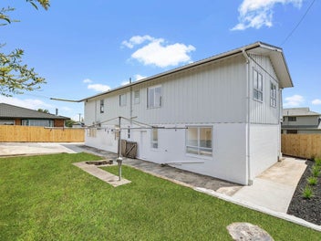 Spacious Family Living by the Water – Move-In ...