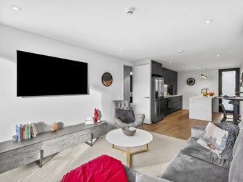 A smart investment in style and location