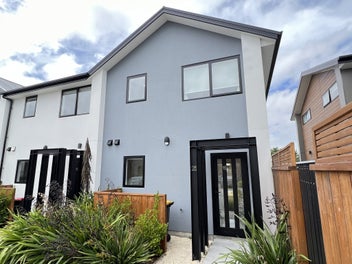 Image 1 of 10
