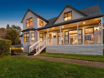 Spacious Family Home in a Prime Location