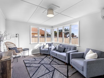 Modern Comfort with Classic Charm in Glengarry