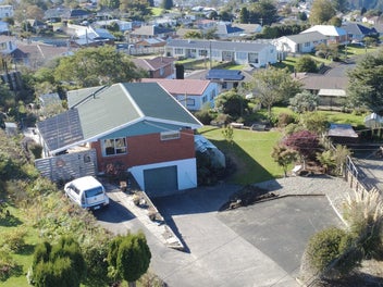 A Family Home with Space, Sun & Views