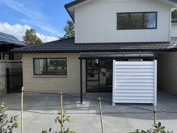 Image 1 of 6