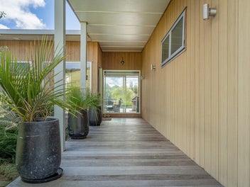 Your Private Tropical Oasis Awaits!