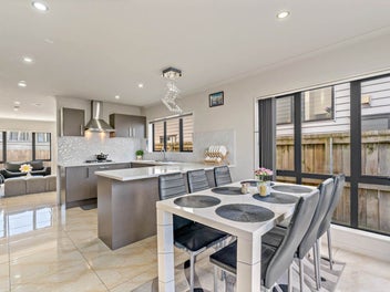 Motivated Vendors Say: Present All Offers!