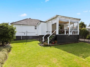 The good kiwi life on 780m² Freehold Parkside land