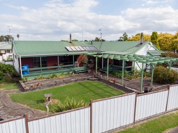 Comfortable, Well priced, Family home
