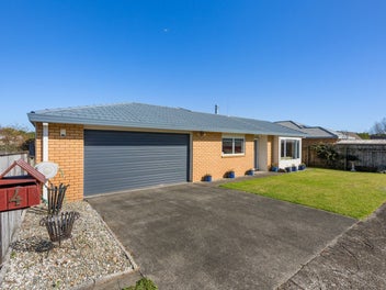 FAMILY HOME / FREEHOLD