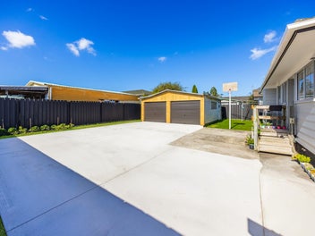 Refreshed Family Home ready for you!