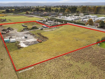 Green Belt : Town Boundary Location...