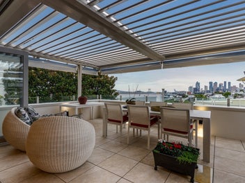 A masterclass in city-fringe living