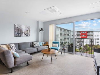 Immaculate & Generous in Takapuna