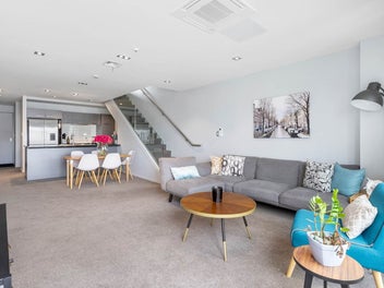 Immaculate & Generous in Takapuna