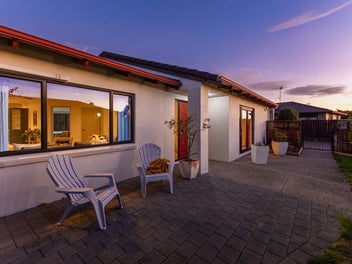 Rendered Brick - Move in Quick!