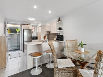 Invest - Nest - Downsize