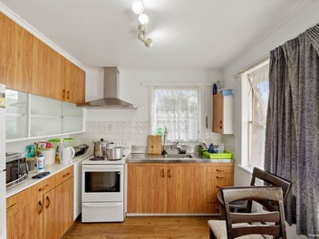 Image 1 of 21