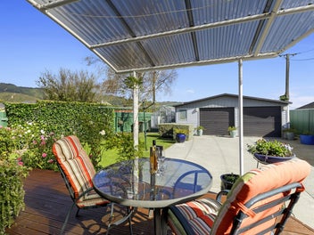 Immaculate and renovated – ready for new owners