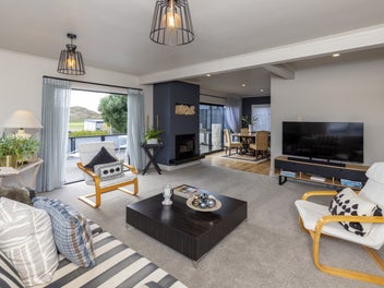Golf Course Views, Refurbished Charm