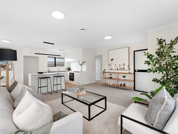 Fully Renovation + Walk to Te Atatu Walkway
