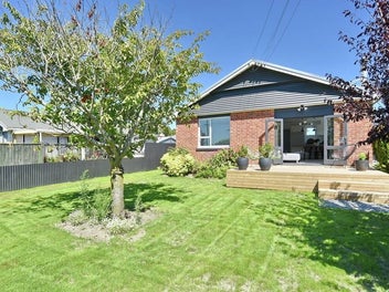 Image 1 of 23