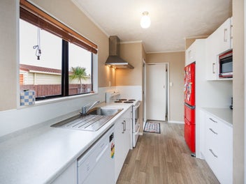Three bedroom gem with large garaging