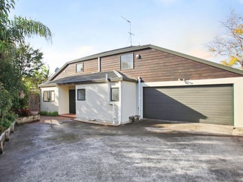 Effortless Living in a Prime Location